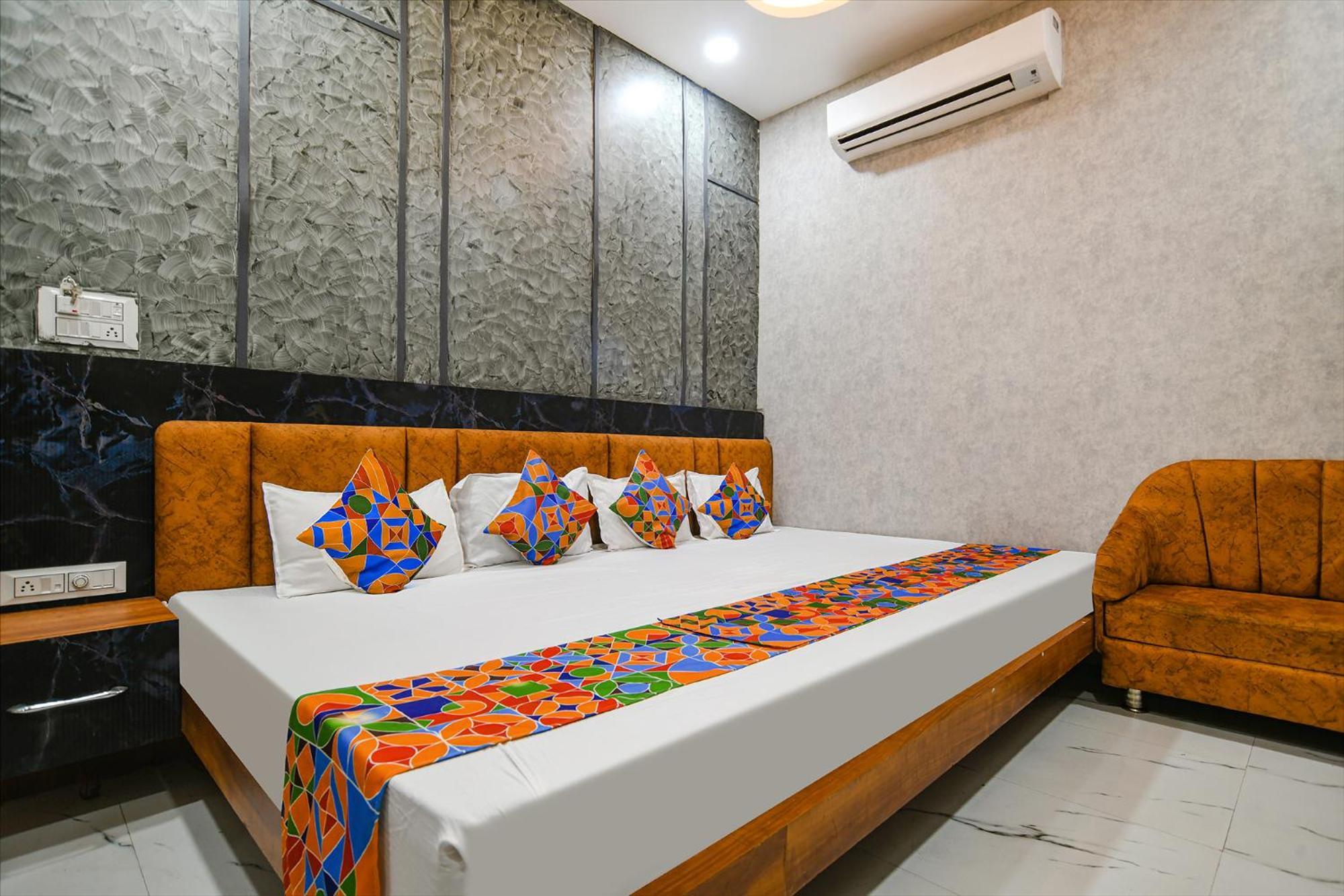 Hotel Fabexpress Orbit Ujjain Exterior foto